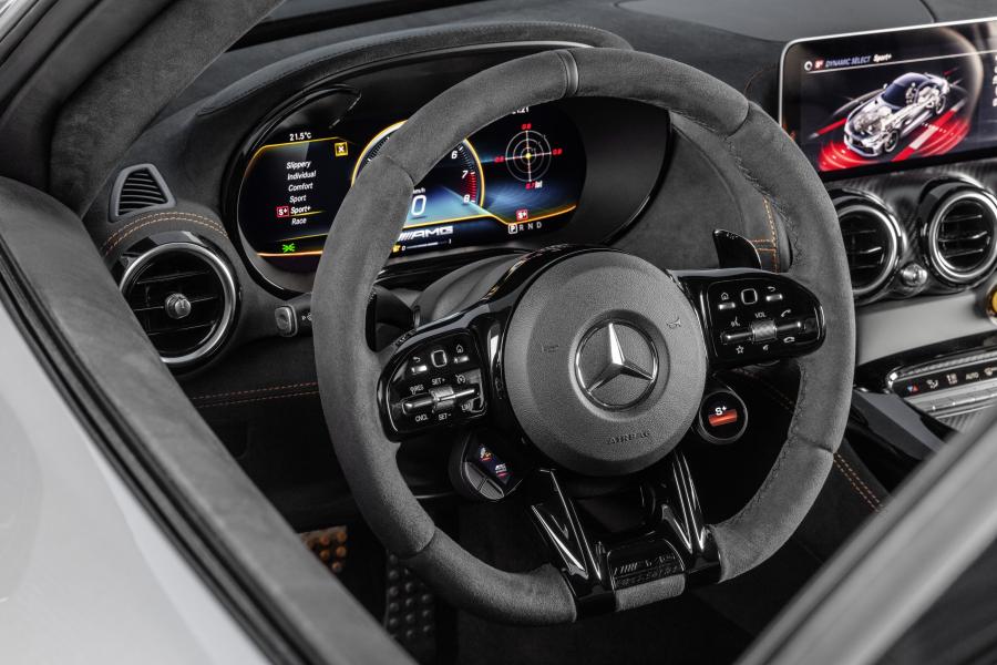 Интерьер Mercedes-AMG GT Black Series (C190) 2020 года  (WW) (фото 97 из 107)
